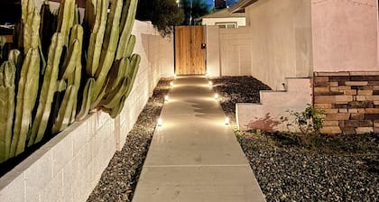 Perfect 1-bedroom bungalow with AC in beautiful Mesa 1 mile from Cubs Stadium