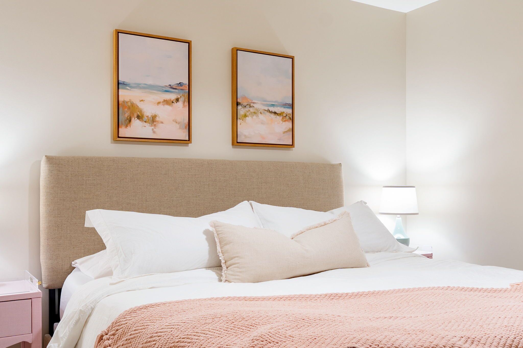 5 Schlafzimmer, Schreibtisch, Bügeleisen/Bügelbrett, Reisekinderbett