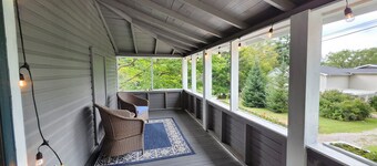 2 bedroom apartment in the beautiful Middlefield countryside!