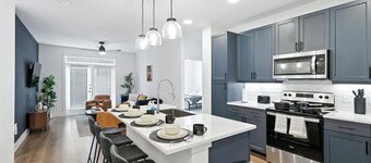 Spacious 3-bedroom Condo with AC in soothing Fort Worth