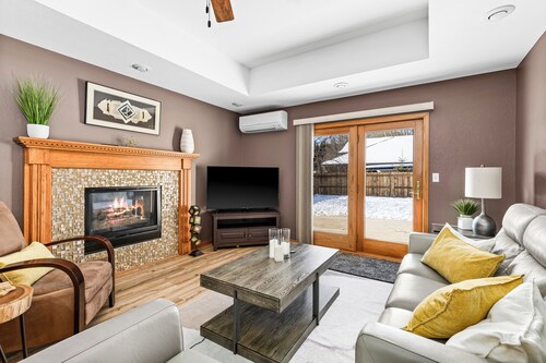 Dog-Friendly Billings Park Home Near Duluth w/Fenced Yard & Garage-Sleeps 8