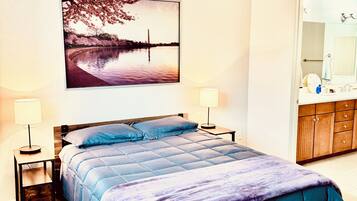 Iron/ironing board, WiFi, bed sheets