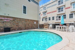 Outdoor pool, a heated pool - Hot Tub + Pool | Cozy Stay | Washer/Dryer | Coffee (Seaside Heights)