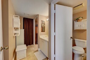 Shower, hair dryer, towels, soap - Beachfront, south facing 2-bedroom/2-bath condo. Walk to the best restaurants. (Marco Island)