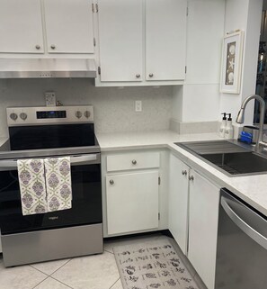 Microwave, oven, stovetop, dishwasher - South Seas West Unit 201 - 2-BR, 2 Bath Beach Condo Marco Island-Monthly Rental (Marco Island)