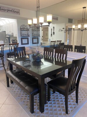 Dining - South Seas West Unit 201 - 2-BR, 2 Bath Beach Condo Marco Island-Monthly Rental (Marco Island)
