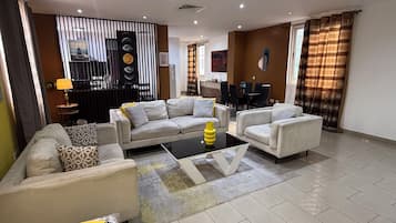 Deluxe Apartment, 1 Bedroom | Interior