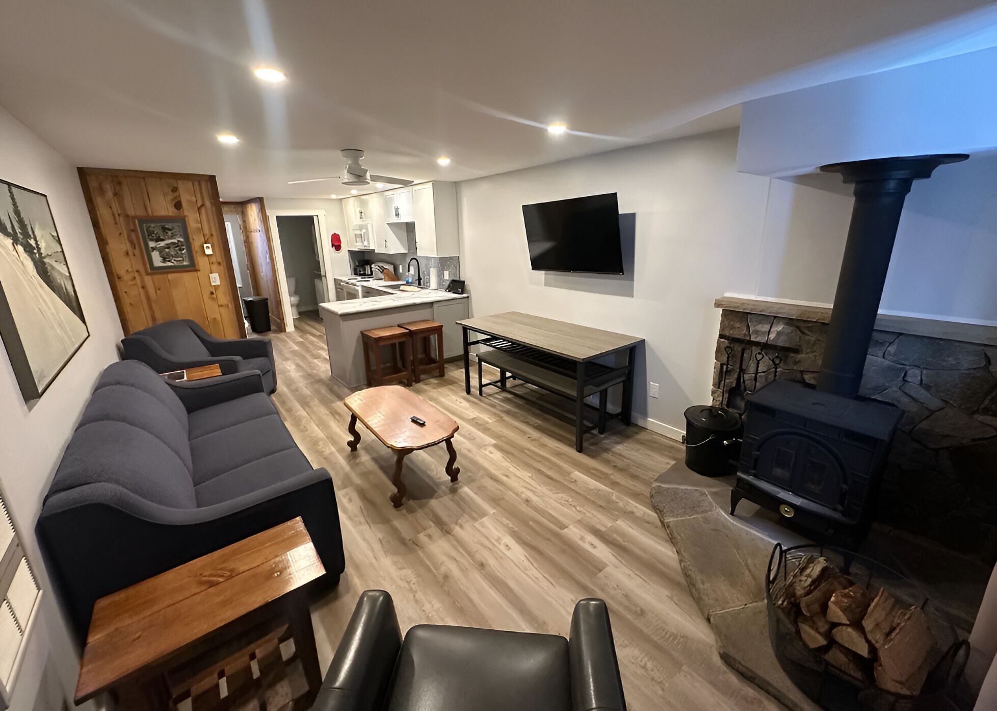 智能电视、壁炉