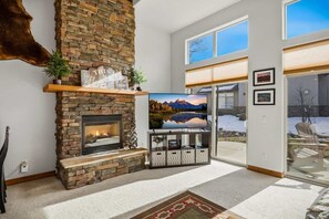 Interior - Luxury Getaway | Walkable, Starlink, Patio, Garage (Pagosa Springs)