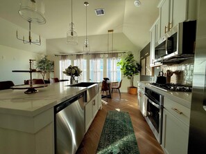 Private kitchen - NRG/ MD Anderson Medical Center
HOME AWAY FROM HOME (Houston)
