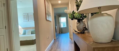 4 soverom, strykejern/-brett, wi-fi (inkludert) og sengetøy