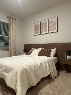 Bügeleisen/Bügelbrett, WLAN, Bettwäsche