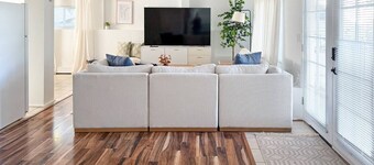 Colorado Charm | Near Denver & Bear Creek Park