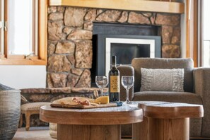 Interior - Paradise in Mt. CB - Hot Tub, Garage, Mtn Views (Crested Butte)