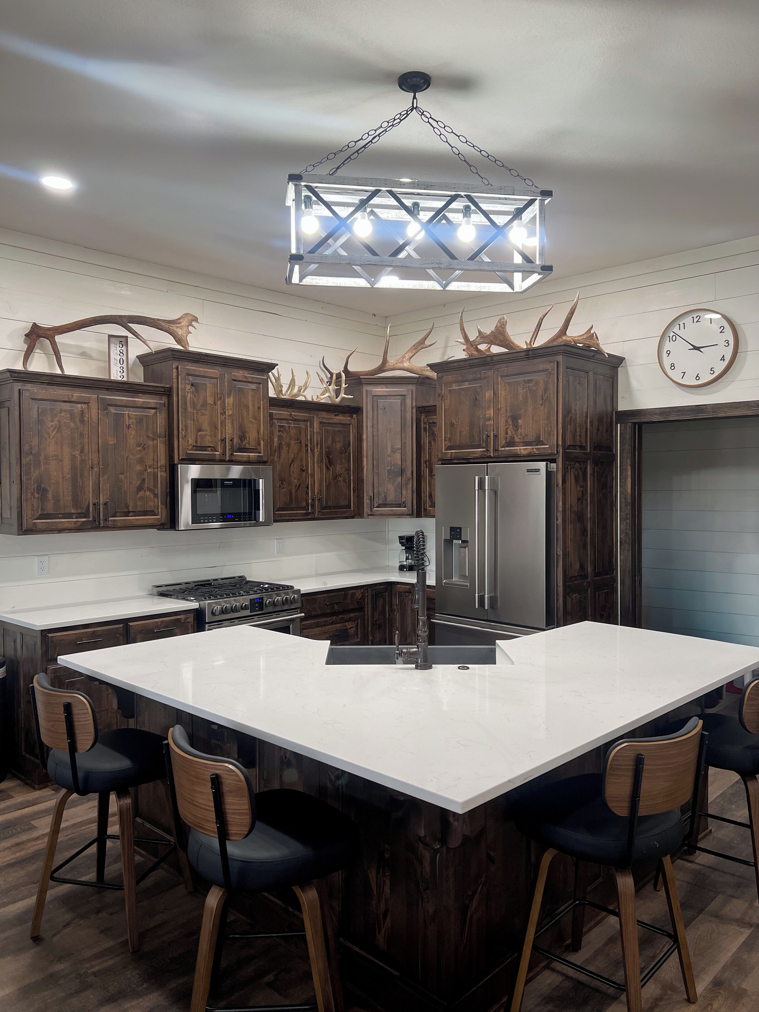 Micro-ondes, four, plaque de cuisson, lave-vaisselle