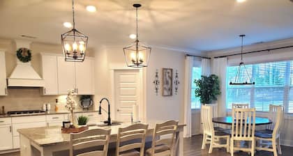 Master's Golf Tournament 5-bedroom house in welcoming North Augusta.