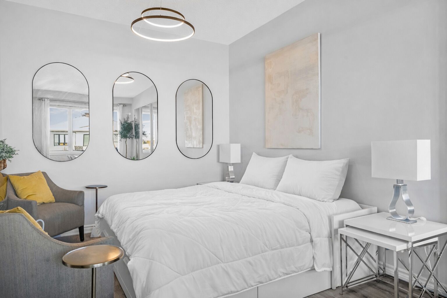 3 chambres, bureau, Wi-Fi gratuit, draps fournis