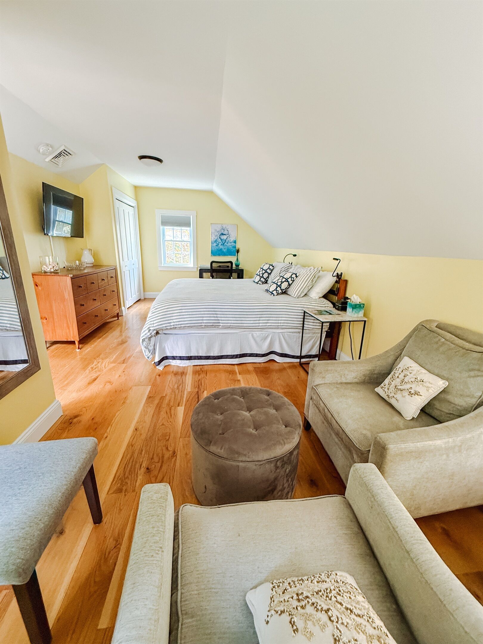 Bügeleisen/Bügelbrett, Reisekinderbett, WLAN, Bettwäsche