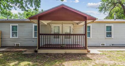 1 Bedroom Duplex 5 Min from Downtown.