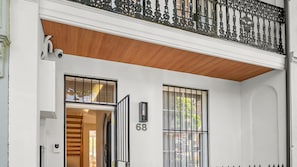 Exterior detail - Soak House in Surry Hills (Surry Hills)