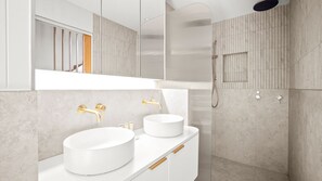 Shower, hair dryer, towels - Soak House in Surry Hills (Surry Hills)