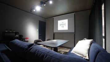 House, 4 Bedrooms, Non Smoking, Kitchenette | Interior