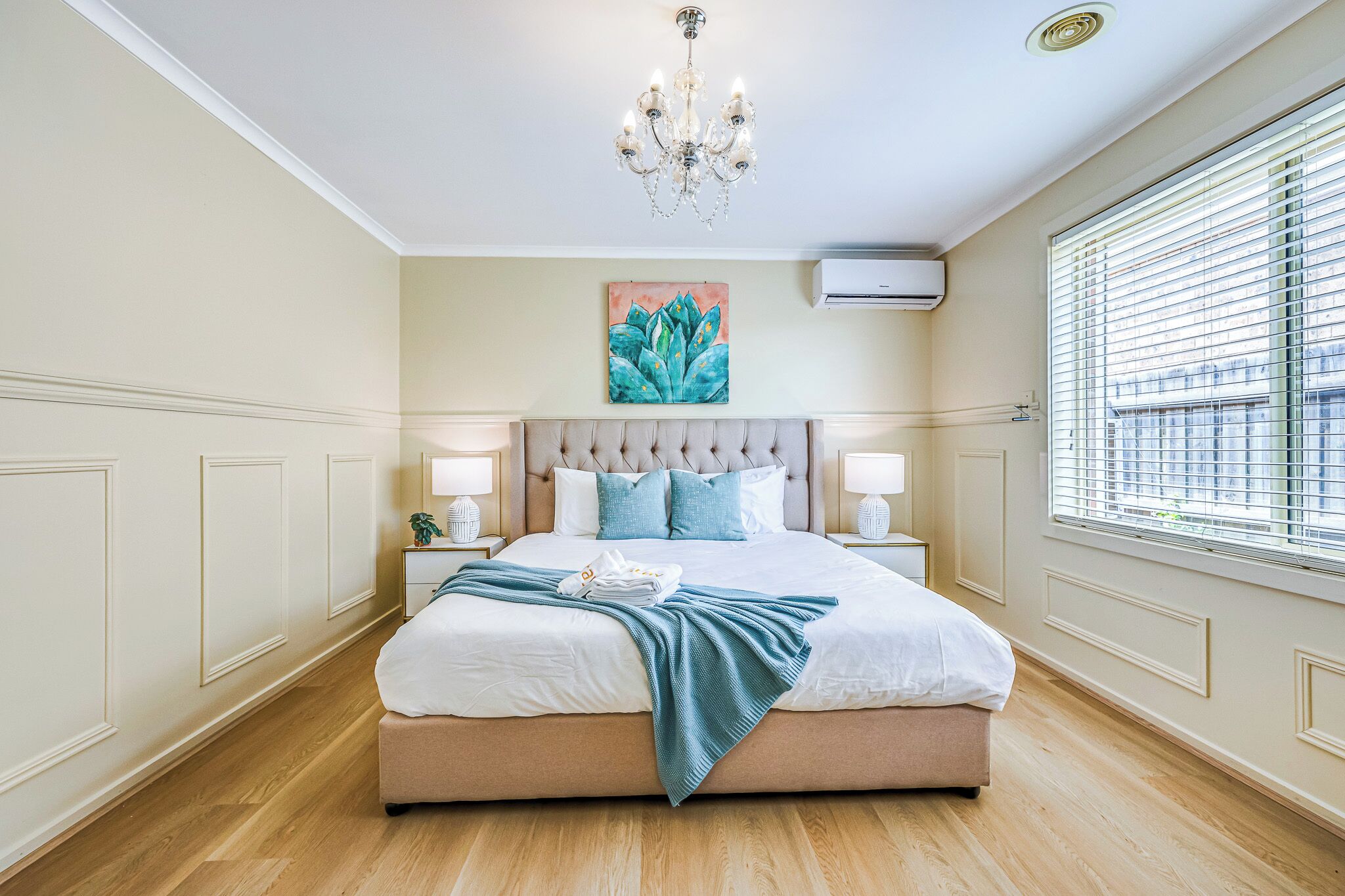 Iron/ironing board, free WiFi