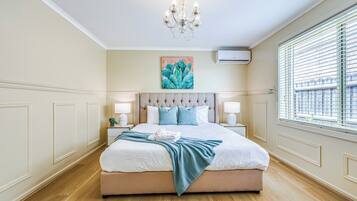 Iron/ironing board, free WiFi