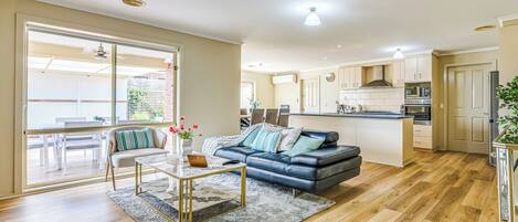 Townhome, Garden View | Living area