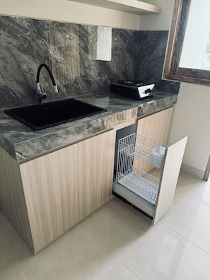 Private kitchen - Satria Bali Homestay (Badung)