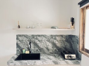 Standard Double Room, Patio, Garden View | Private kitchen | Full-size fridge, stovetop, cookware/dishes/utensils