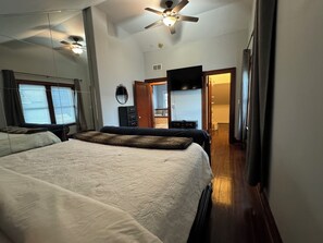 3 camere, una cassaforte in camera, ferro/asse da stiro, Wi-Fi gratuito