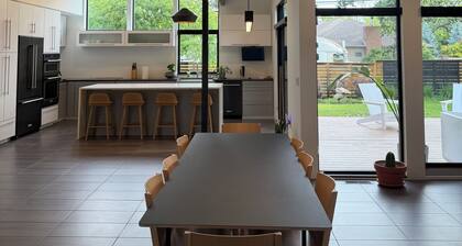 Architect-Designed Modern Home in University Heights, minutes walk from Kinnick