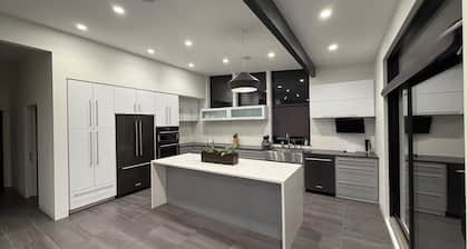 Architect-Designed Modern Home in University Heights, minutes walk from Kinnick