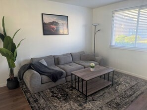 TV, fireplace - Walk to Old Town! Pool | 3BR Sleeps 10 | Groups (Scottsdale)