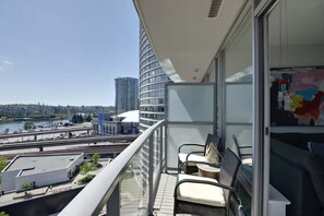 Property grounds - Luxury Condo Downtown Vancouver with free parking (Vancouver)