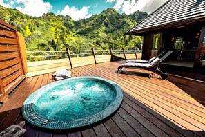 Bain à remous extérieur