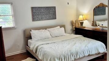 4 quartos, escrivaninha, Wi-Fi de cortesia, roupa de cama