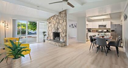 Sunny SoCal Escape: 3BR/2BA Bright home with pool