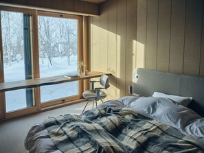 Desk, laptop workspace, free WiFi, bed sheets - SANU 2nd Home Niseko 1st (Niseko)