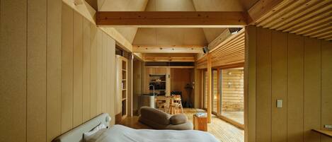 書桌、筆電工作空間、免費無線上網、床單