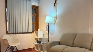 TV - "Casa del sol" ideal for families, well located, comfortable, equipped and safe. (Santiago de Querétaro)