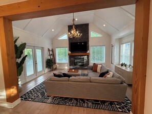 Télévision, cheminée