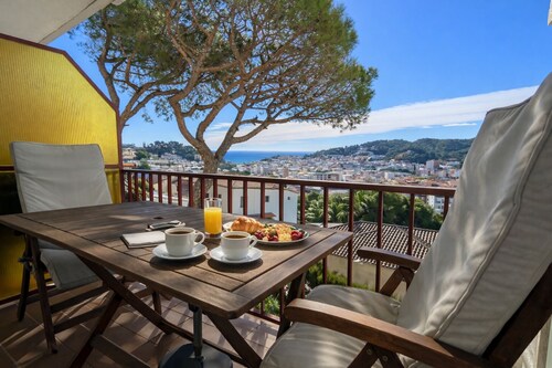 Appartement rénové à Tossa avec terrasse et climat