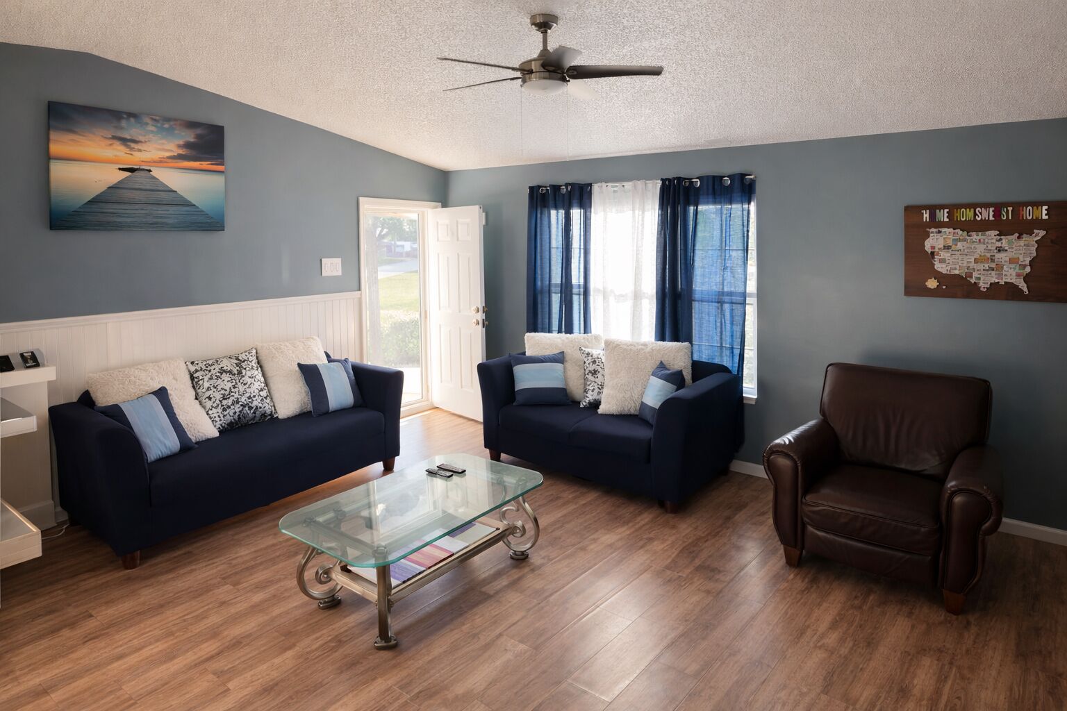 スマートテレビ、テレビゲーム、書庫