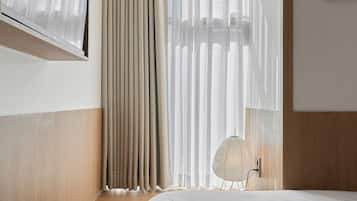 Deluxe Double Room, City View | Desk, free WiFi