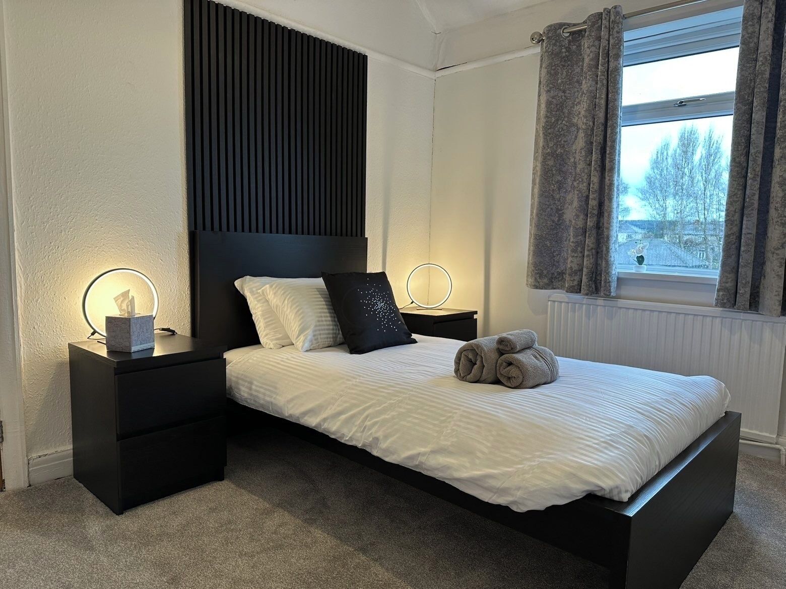 Internet, bed sheets