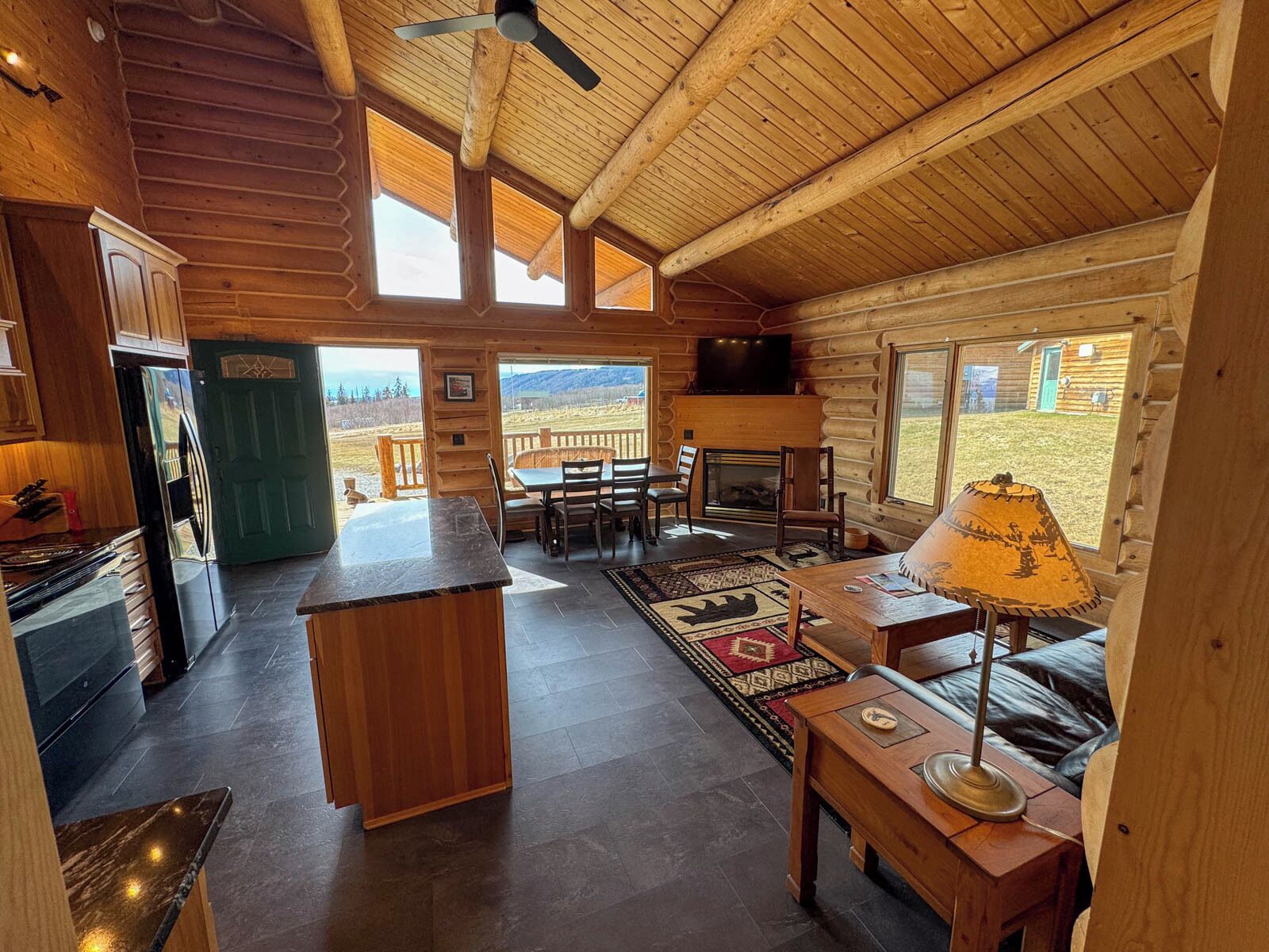 Nhà gỗ Deluxe, 2 phòng ngủ, không hút thuốc, quang cảnh vịnh | Khu phòng khách