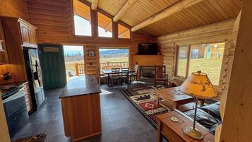 Nhà gỗ Deluxe, 2 phòng ngủ, không hút thuốc, quang cảnh vịnh | Khu phòng khách