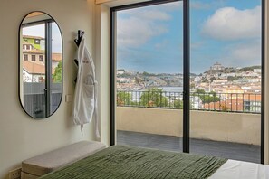 Iron/ironing board, WiFi, bed sheets - Best Porto Views | Spa and Pool Flat (Vila Nova de Gaia)